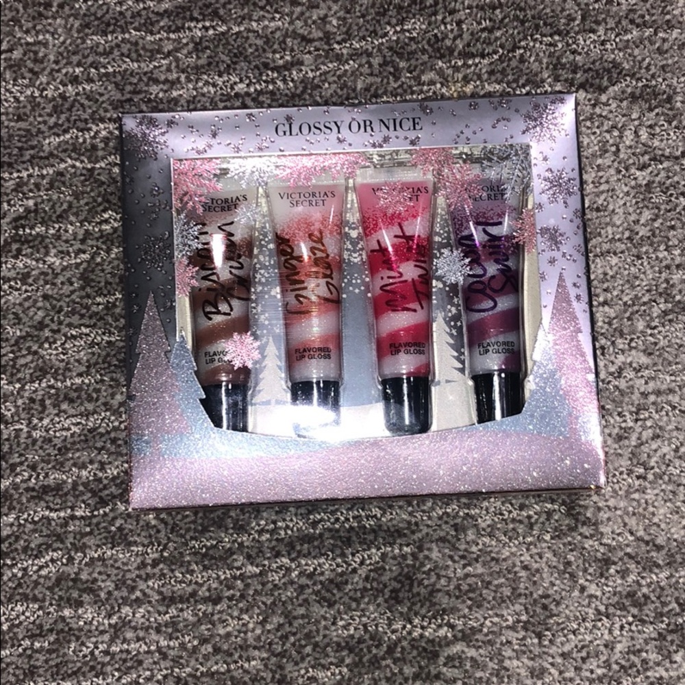 Victoria Secret Glossy or Nice lip gloss set